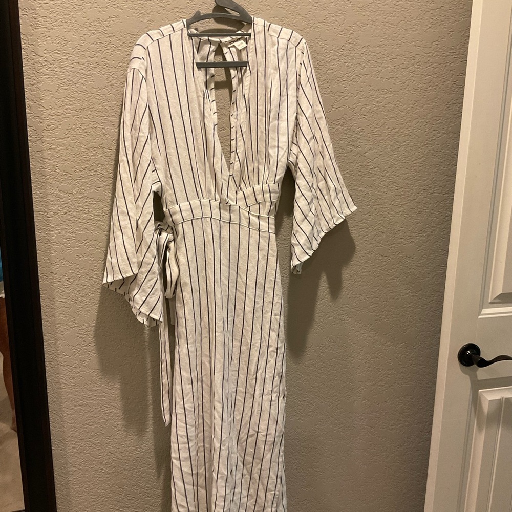 Billabong Cream and Black Striped Midi Wrap Beach cover-up dress Size L